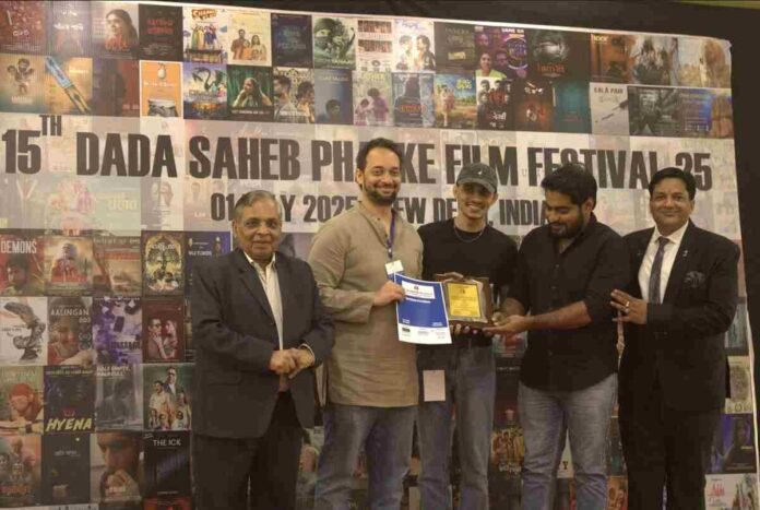 Manu Film, Short Film, Jury Award, Dadasaheb Phalke Film Festival 2025, DSPFF 2025, Award-Winning Film, Honourable Jury Mention, Ganesh Pareek, Film Director, Storytelling, Original Narrative, Emotional Storytelling, Low-Dialogue Film, Cannes Gold Lion Producer, Ritual-led Cinema, Kolkata Film, Gangaur, Grief, Childhood, Emotional Inheritance, Indian Cinema, Sundance Film Festival, ZINEBI, Busan Film Festival, Kerala IDSFFK, Locarno Film Festival, OTT Platforms,